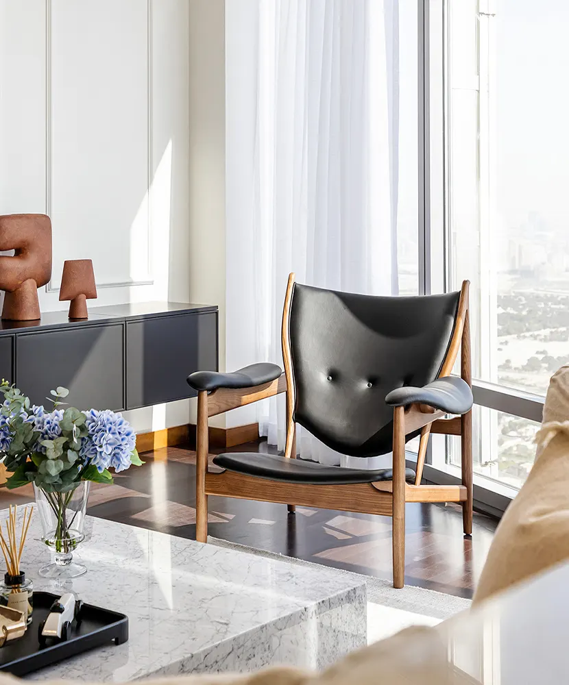 Burj Khalifa: two-bedroom second home in Burj Khalifa with panoramic city views, Dubai